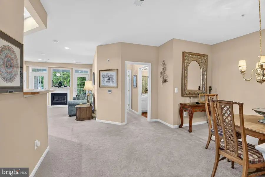 420 Hamlet Club Dr #304, Edgewater, MD 21037 - #3