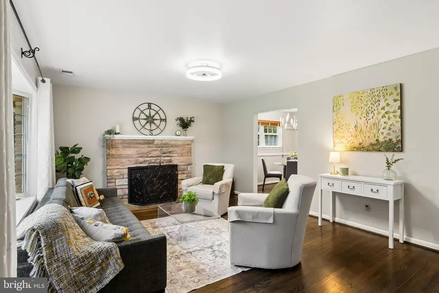 110 Lake View Dr, Annapolis, MD 21403 - #2