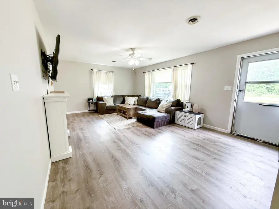 5649 Shady Side Rd, Churchton, MD 20733 - #3