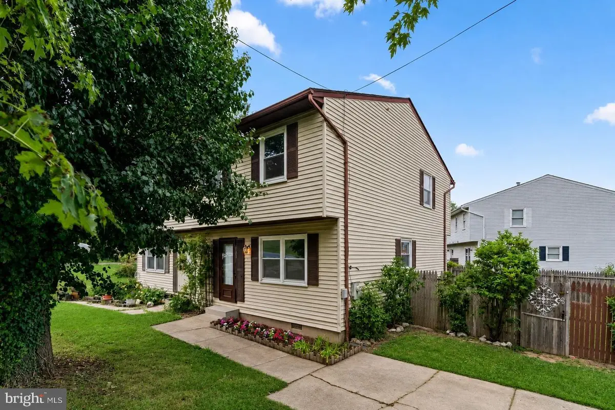 700 Camp Meade Rd, Linthicum Heights, MD 21090 - #1