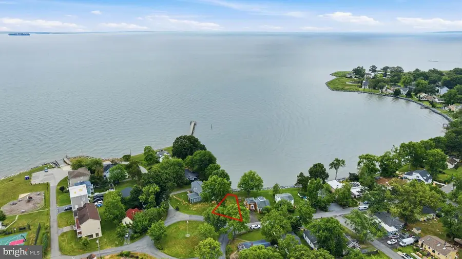 5209 Al Jones Dr, Shady Side, MD 20764 - #2