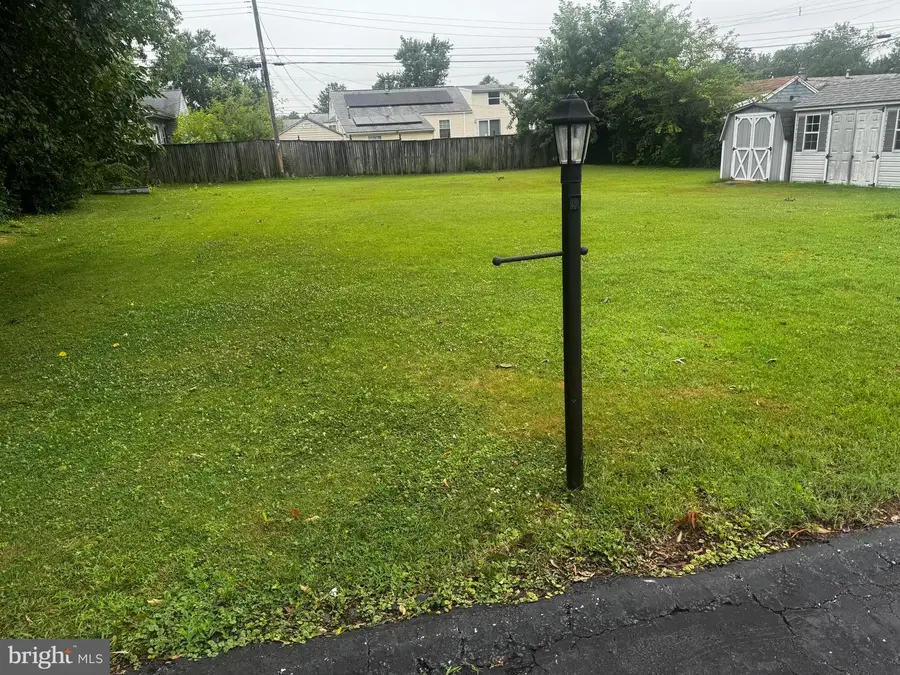 516 Oakwood Rd, Glen Burnie, MD 21061 - #3