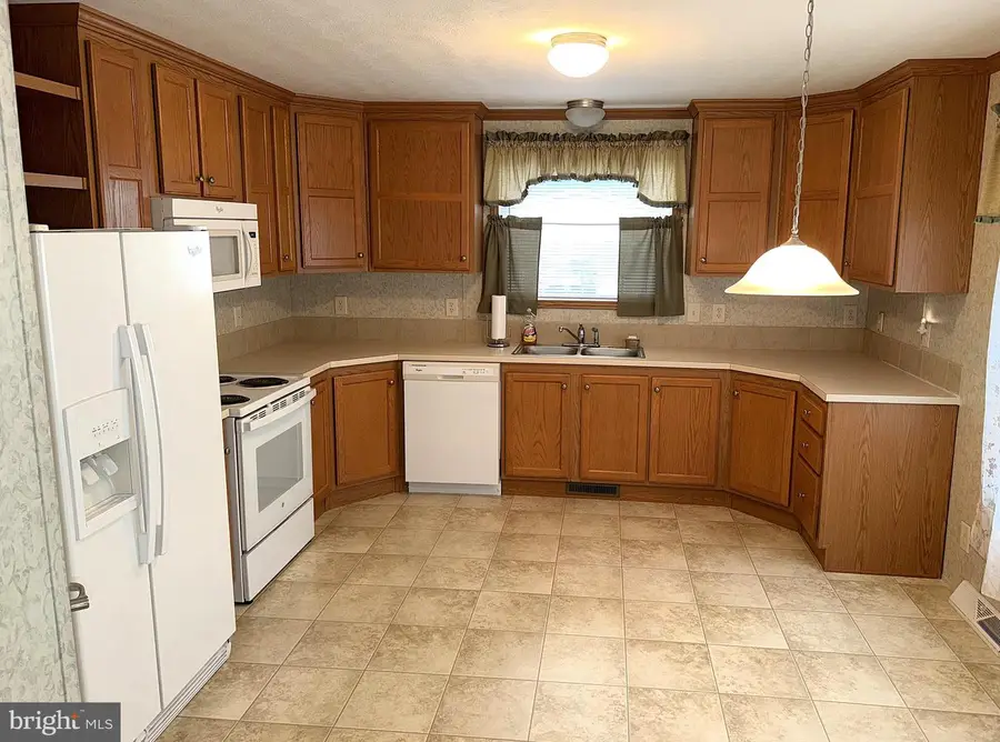 1631 Shannon O Cir, Severn, MD 21144 - #3