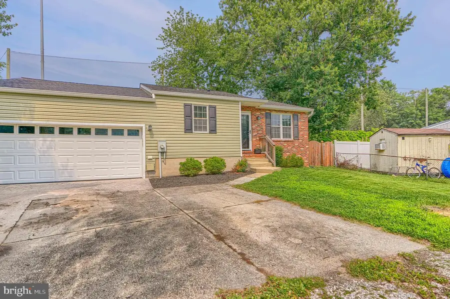 87 Bar Harbor Rd, Pasadena, MD 21122 - #2