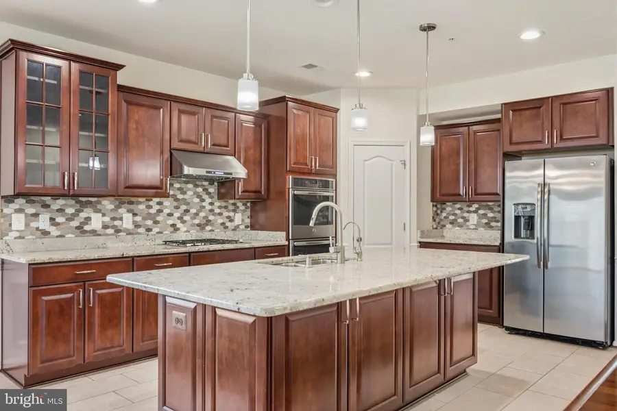 7976 Meridian Dr, Pasadena, MD 21122 - #2