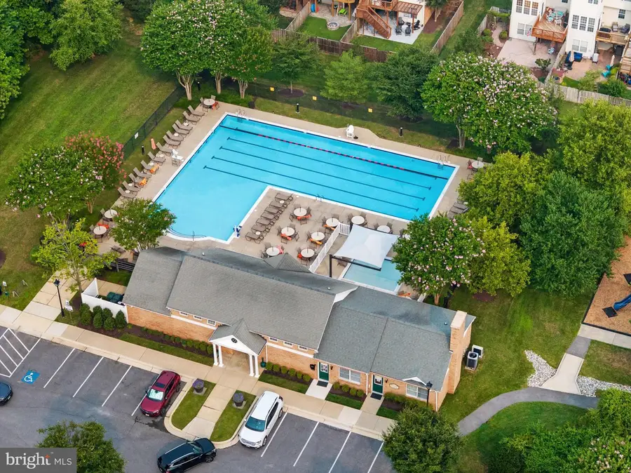 421 Hamlet Club Dr #305, Edgewater, MD 21037 - #3