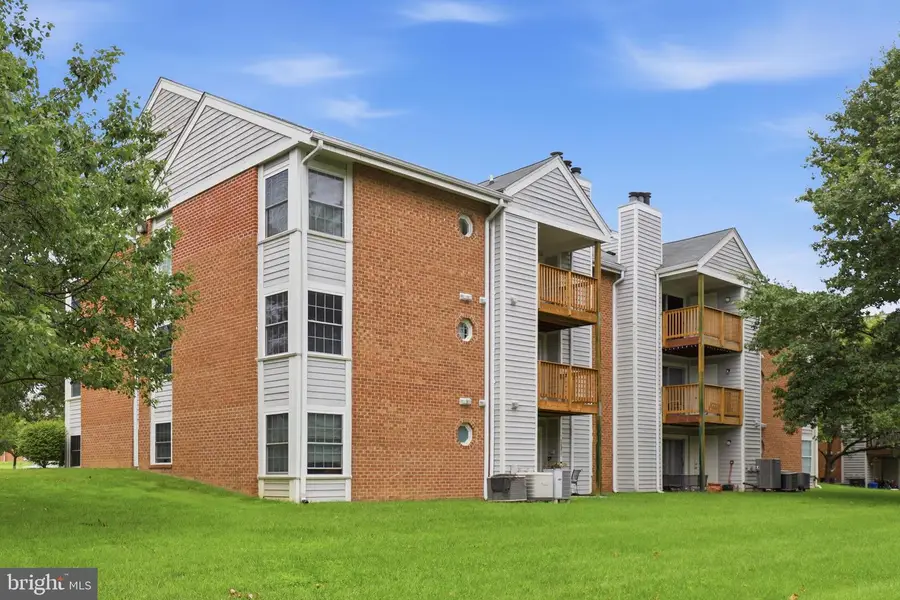 201 Water Fountain Ct #202, Glen Burnie, MD 21060 - #3