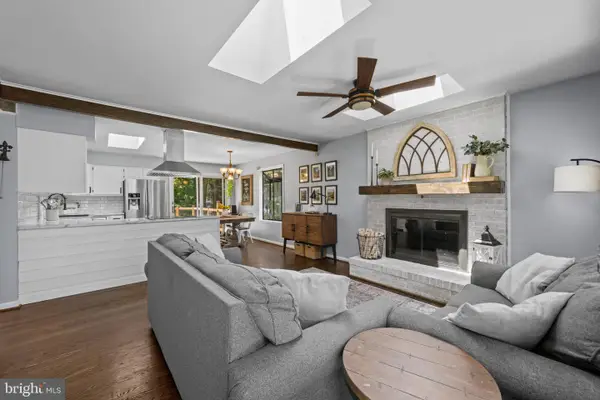 1 Sanibel Captiva Ln, SEVERN, MD 21144