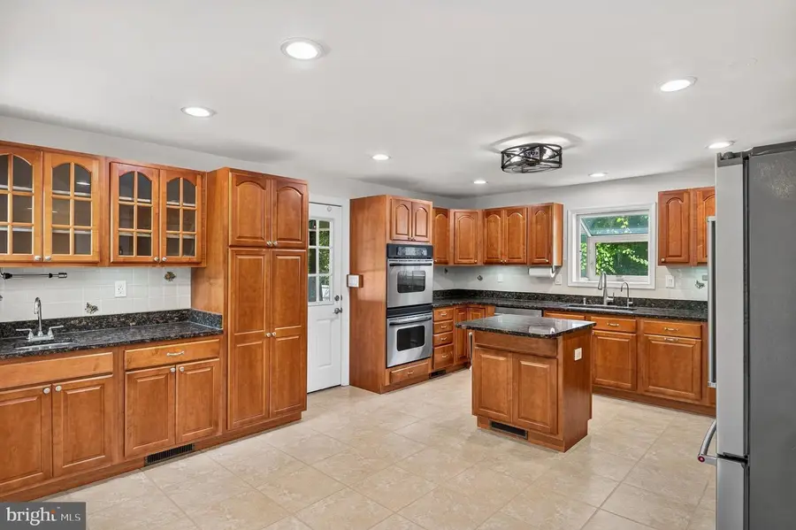 1007 Harbor Dr, Annapolis, MD 21403 - #2