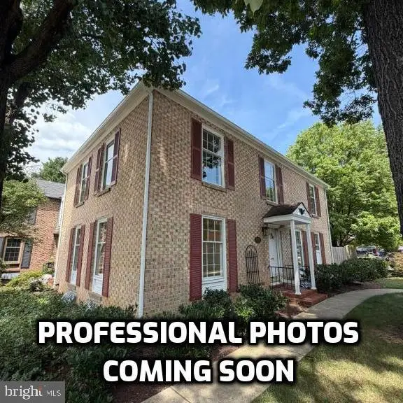 1717 Dana St, CROFTON, MD 21114