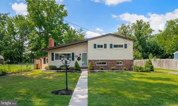 8003 Woodholme Cir, PASADENA, MD 21122