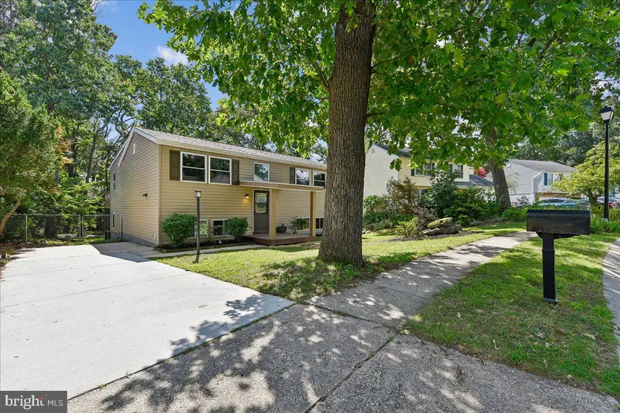 754 Hyde Park Dr, Glen Burnie, MD 21061 - #2
