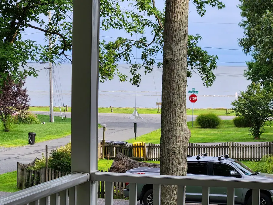 5634 Dartmouth St, Churchton, MD 20733 - #2