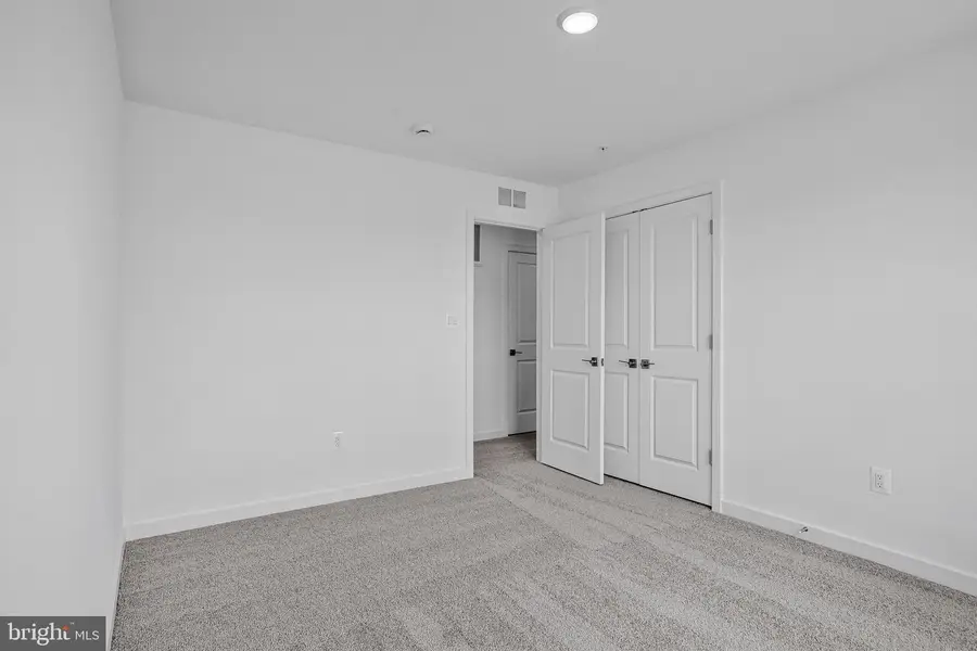 5723 Howard Dr, Glen Burnie, MD 21061 - #3