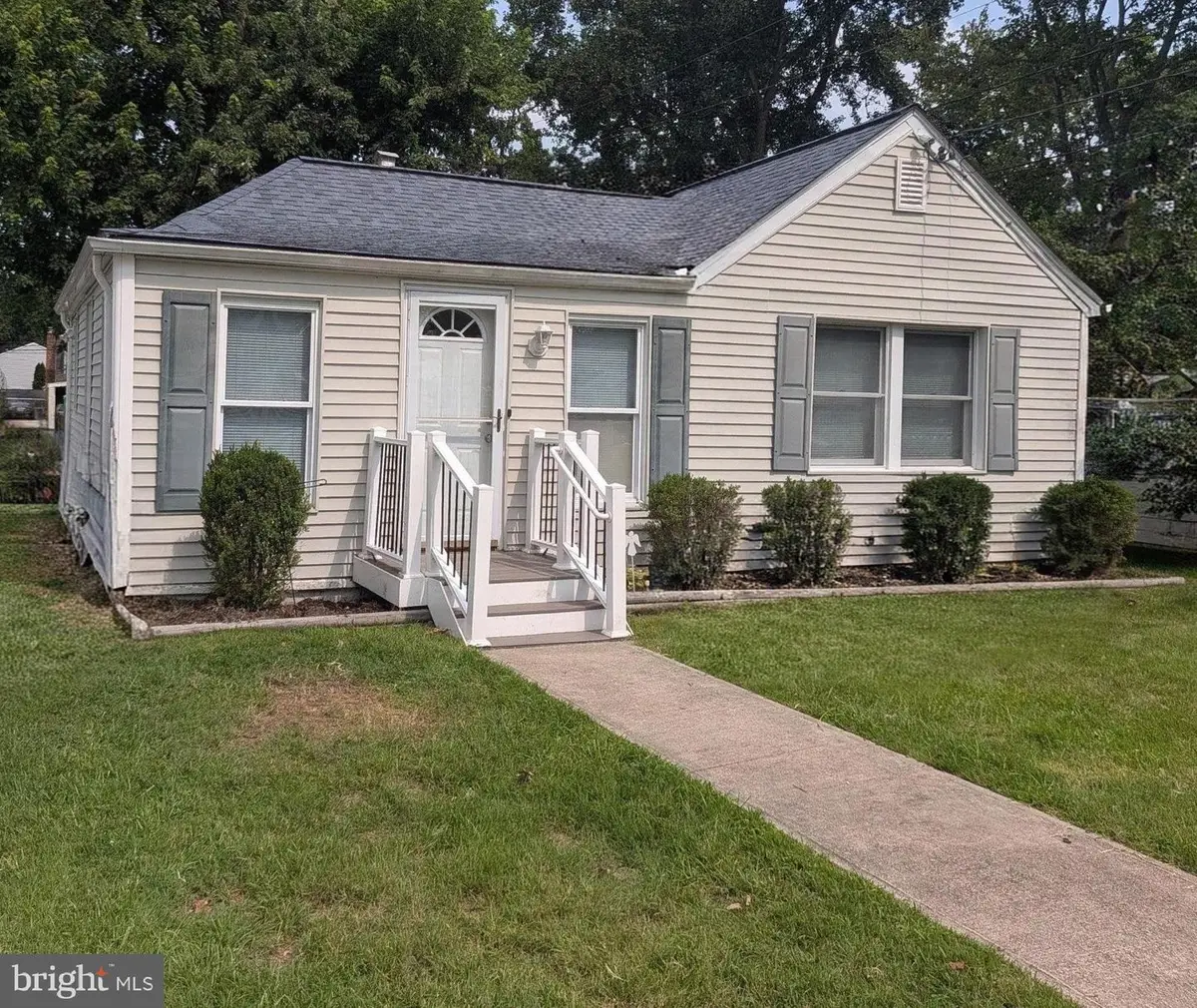 632 Fernhill Rd, Pasadena, MD 21122 - #1