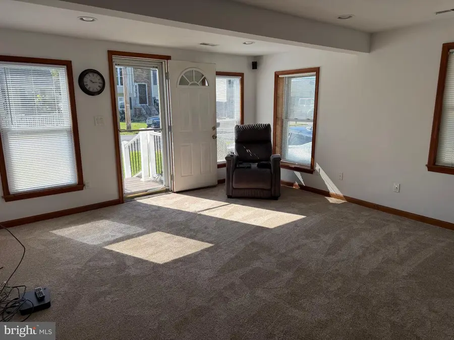 632 Fernhill Rd, Pasadena, MD 21122 - #2