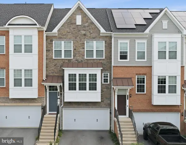 8279 Meadowood Dr, HANOVER, MD 21076