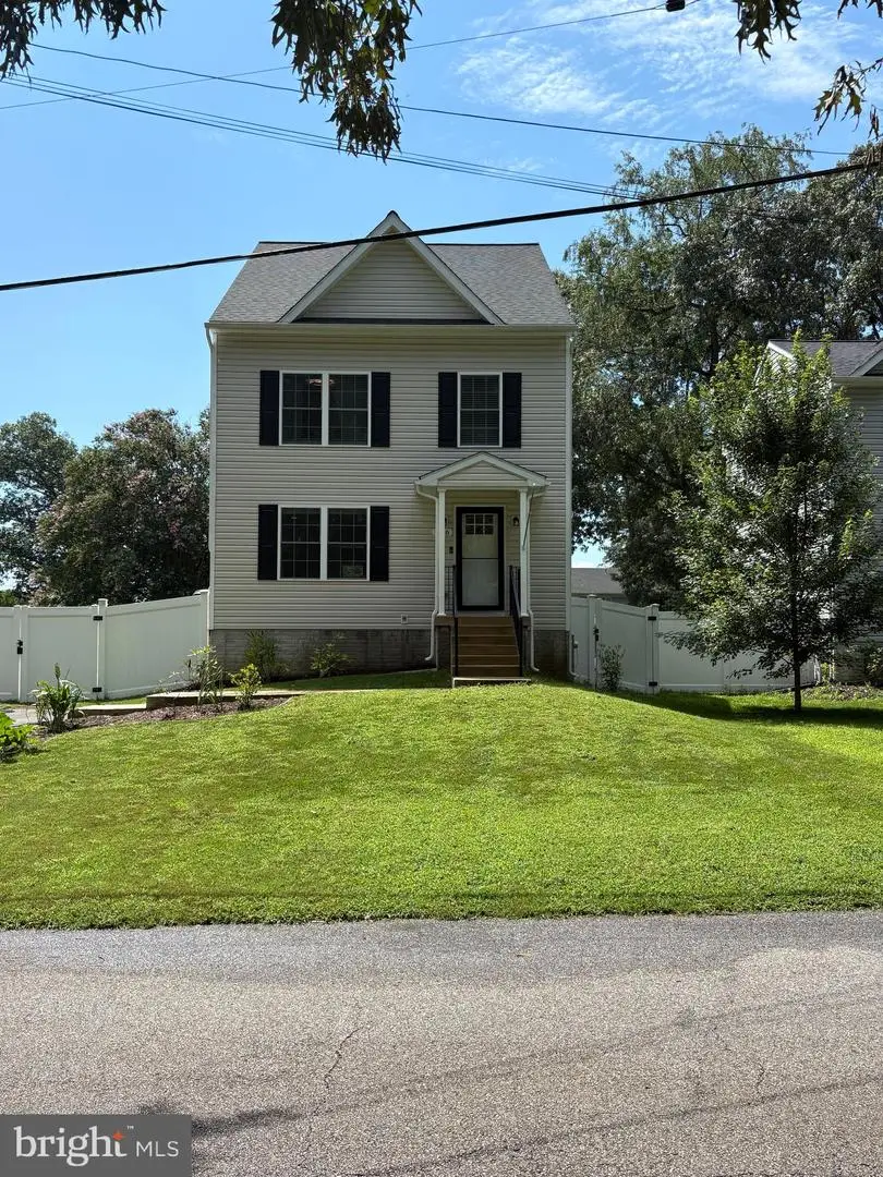 556 Sunset Knoll Rd, Pasadena, MD 21122 - #2