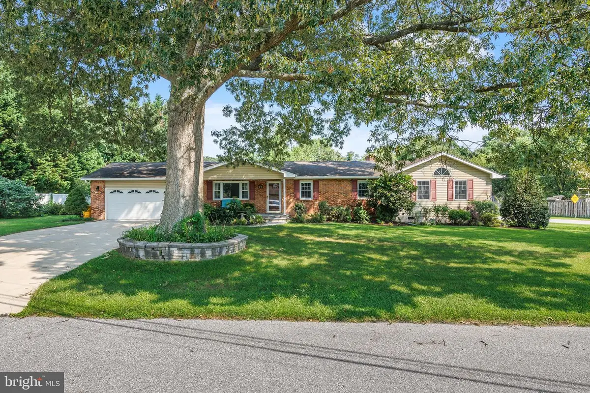 25 Larbo Rd, Millersville, MD 21108 - #1