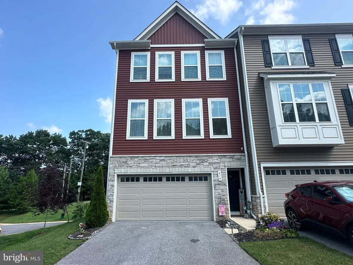 414 Valeview Ln, Millersville, MD 21108 - #1