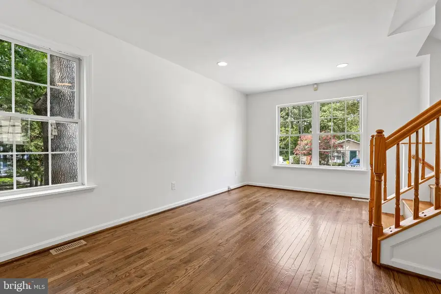 7736 Woodlawn Ave, Pasadena, MD 21122 - #3