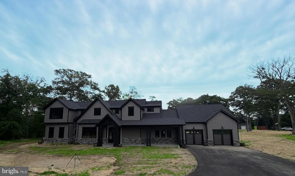 7962 Frances Ln, Pasadena, MD 21122 - #1