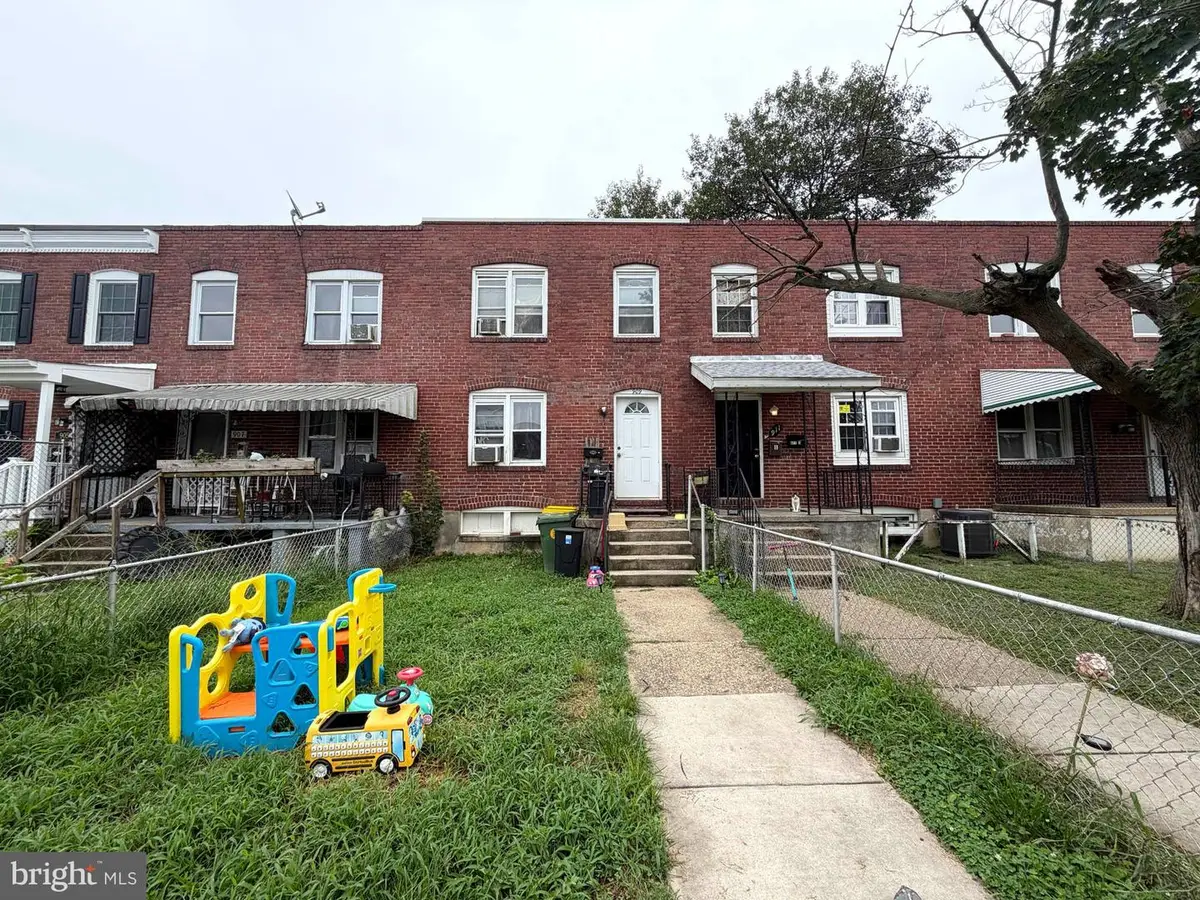 909 Victory Ave, Baltimore, MD 21225 - #1