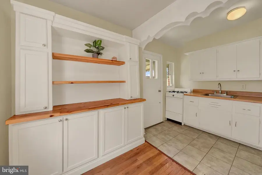 218 Kuethe Rd Ne, Glen Burnie, MD 21060 - #3