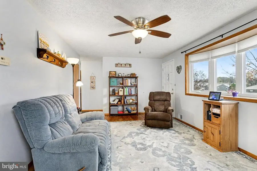 1707 Pleasantville Dr, Glen Burnie, MD 21061 - #3