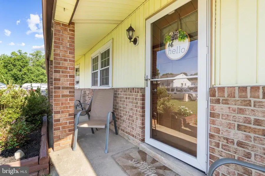 1085 Fitz Ct, Pasadena, MD 21122 - #3