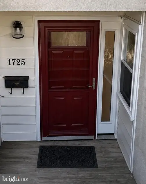 1725 W Bancroft Ln, Crofton, MD 21114 - #1