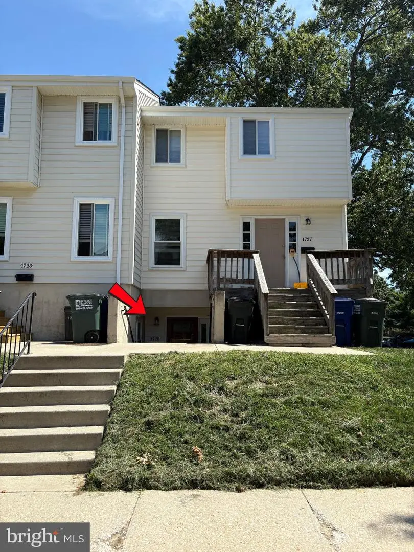 1725 W Bancroft Ln, Crofton, MD 21114 - #2