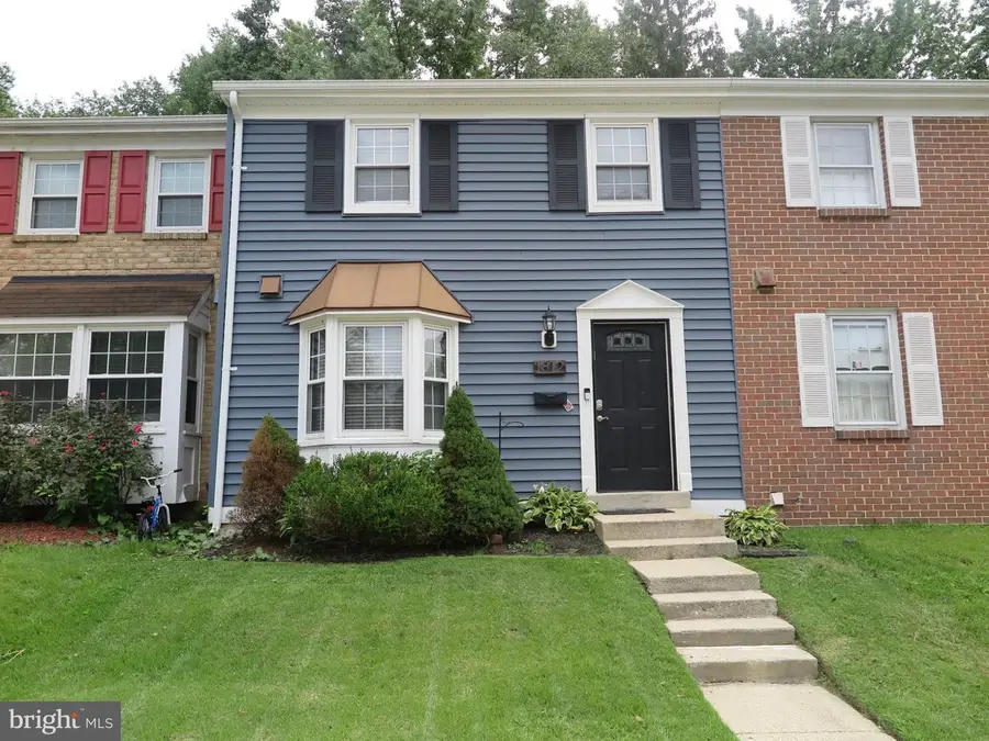 1812 Foxdale Ct, Crofton, MD 21114 - #2