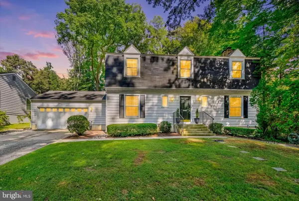 1605 Farnborn St, CROFTON, MD 21114