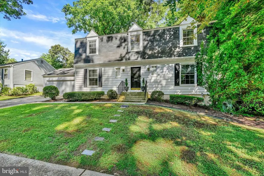 1605 Farnborn St, Crofton, MD 21114 - #3