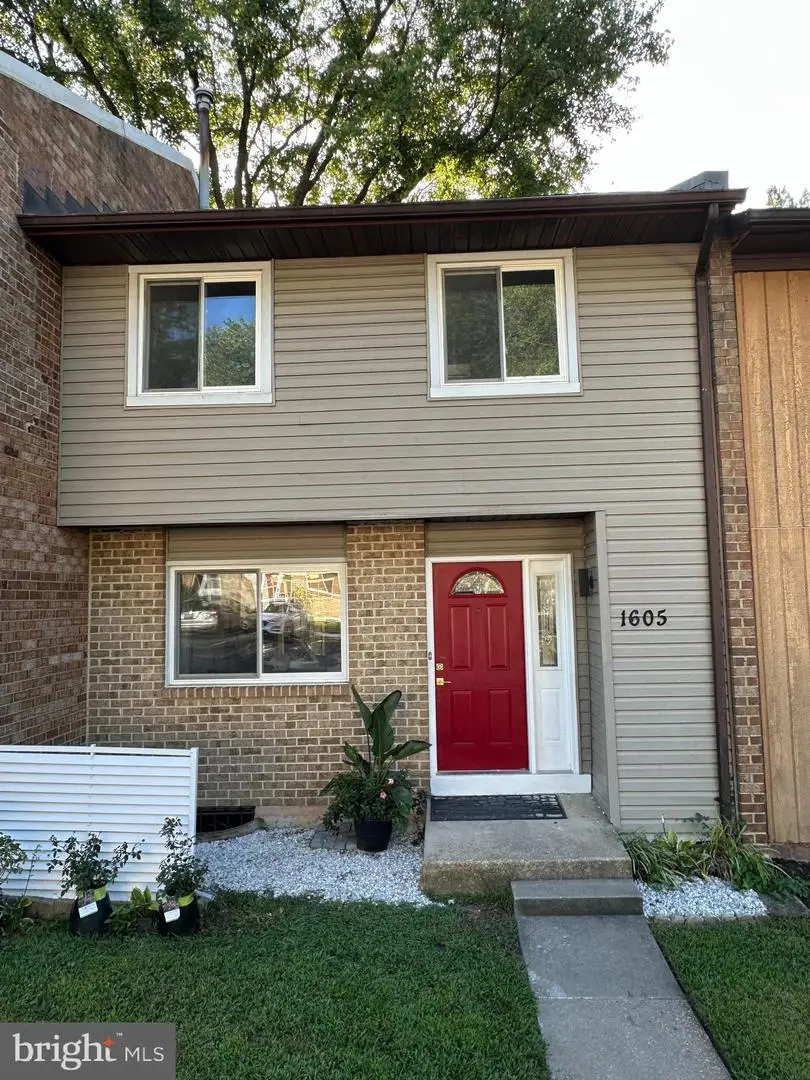 1605 New Windsor Ct, Crofton, MD 21114 - #1