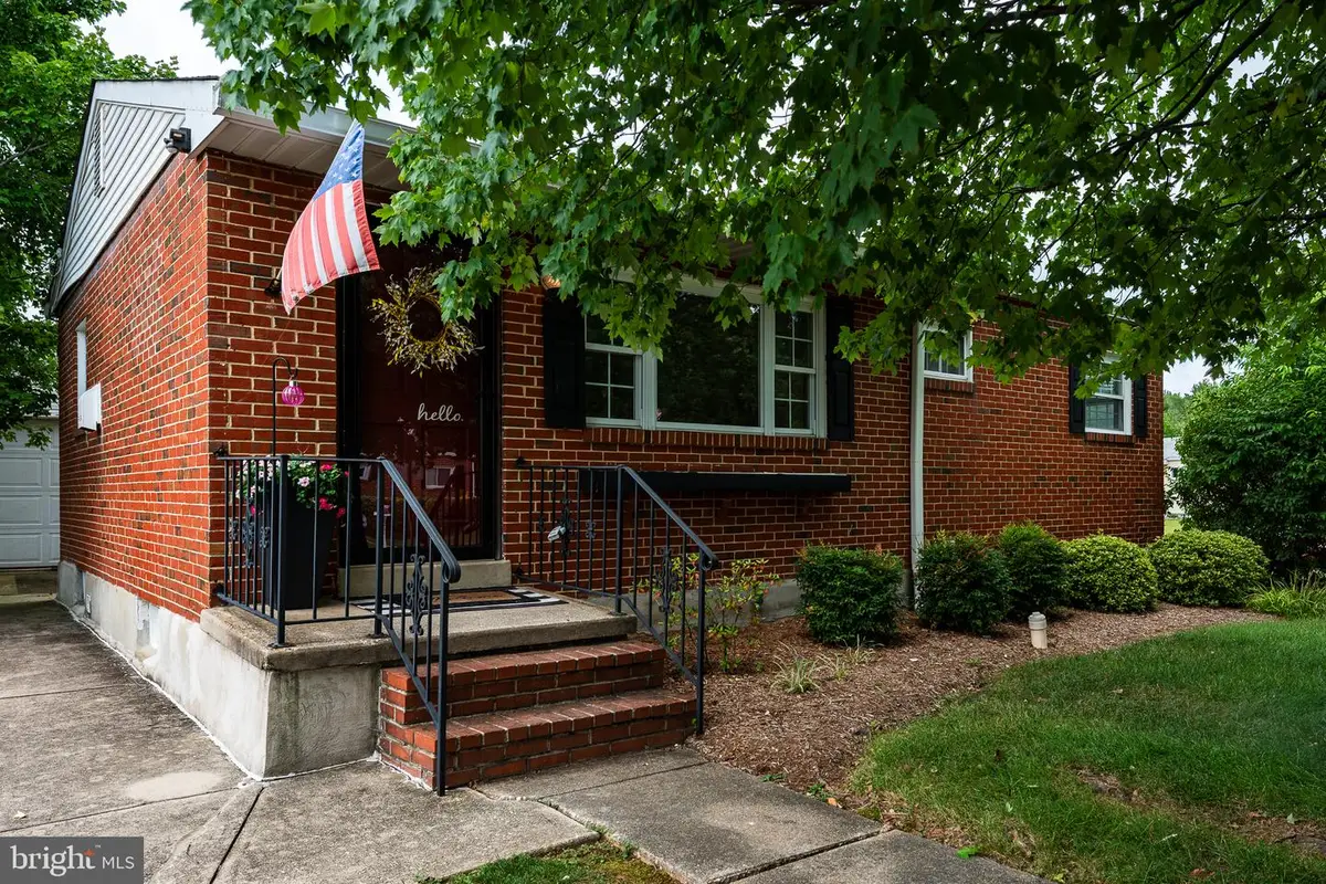 26 Kempton Rd, Glen Burnie, MD 21060 - #1