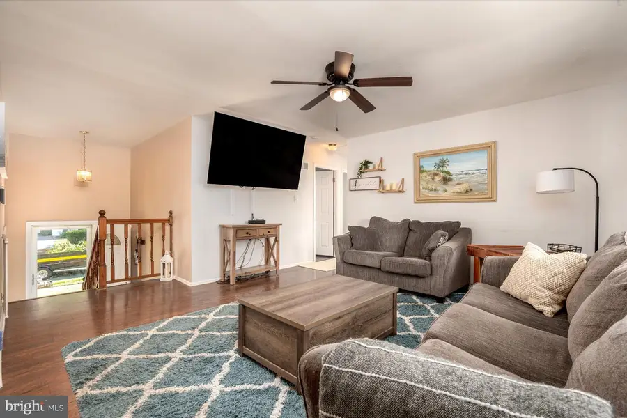 522 Kenora Dr, Millersville, MD 21108 - #3