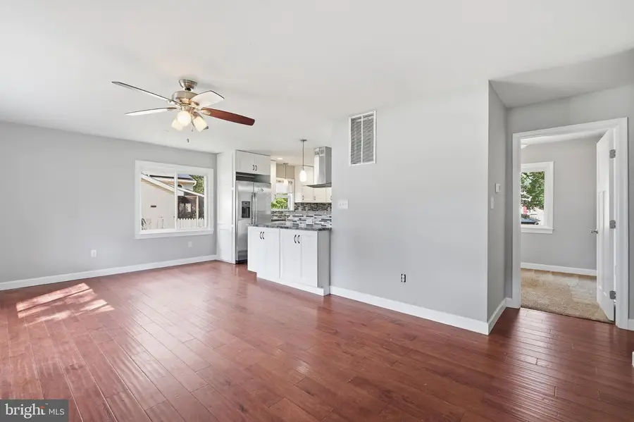 237 10th St, Pasadena, MD 21122 - #3