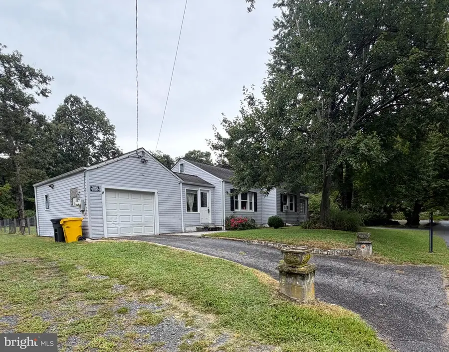 8390 Oak Dr, Pasadena, MD 21122 - #2