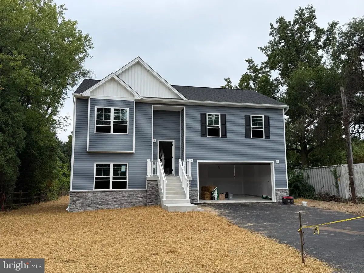 269 Thompson Ave E, Glen Burnie, MD 21060 - #1