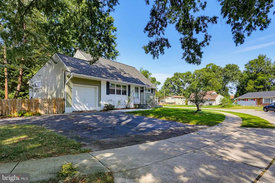 110 Thomas Rd, Glen Burnie, MD 21060 - #3