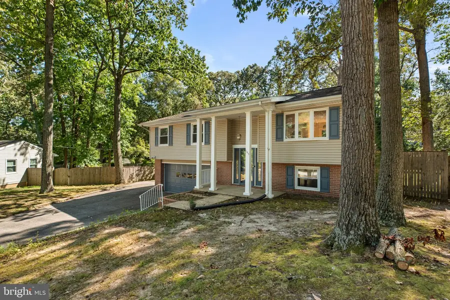 145 Delos Ct, Pasadena, MD 21122 - #2