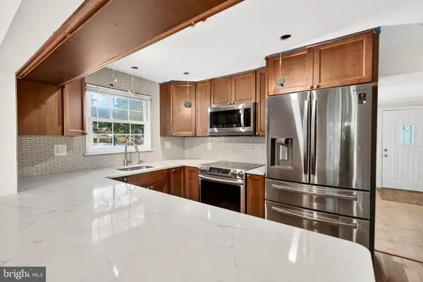 266 Chalet Cir E, MILLERSVILLE, MD 21108