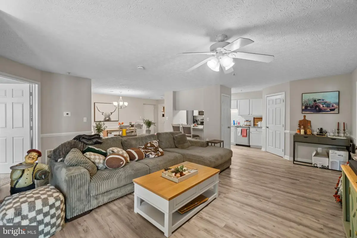 631 Admiral Dr #304, Annapolis, MD 21401 - #1