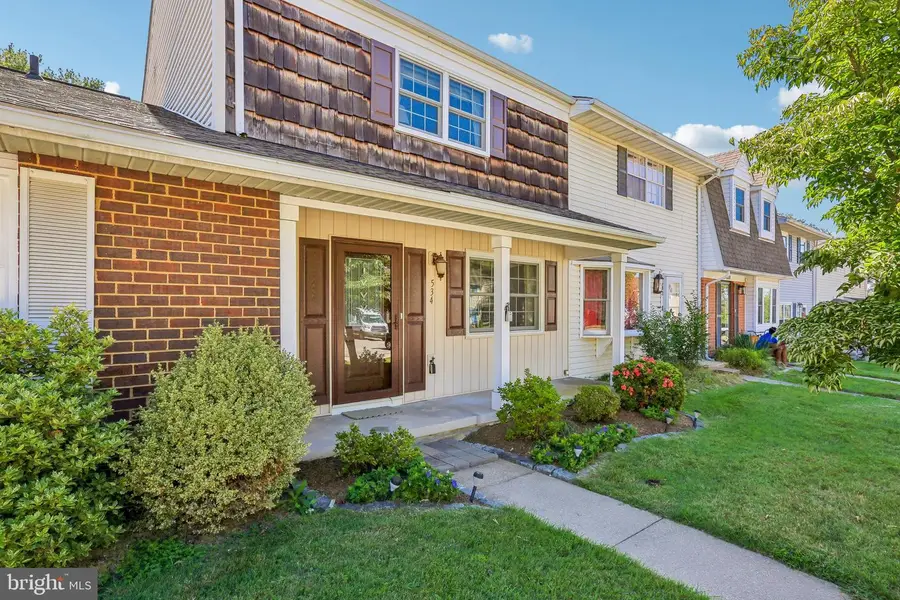 534 Millshire Dr, Millersville, MD 21108 - #2
