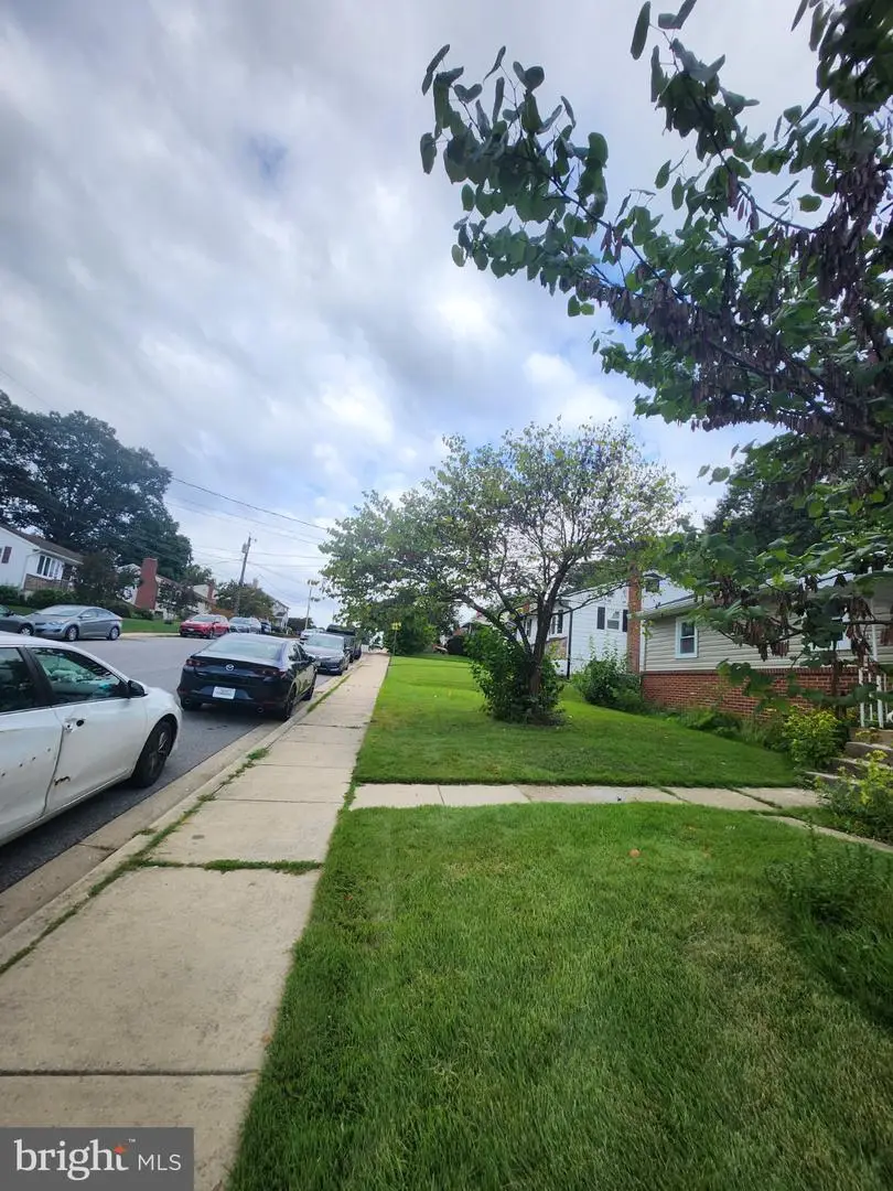 2 Willowdale Ave, Glen Burnie, MD 21061 - #3