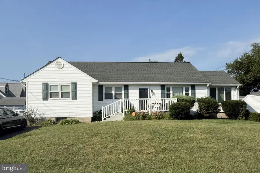 28 Cedar Dr, Glen Burnie, MD 21060 - #2