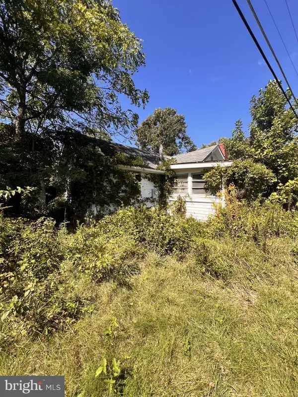 511 North Dr, TRACYS LANDING, MD 20779