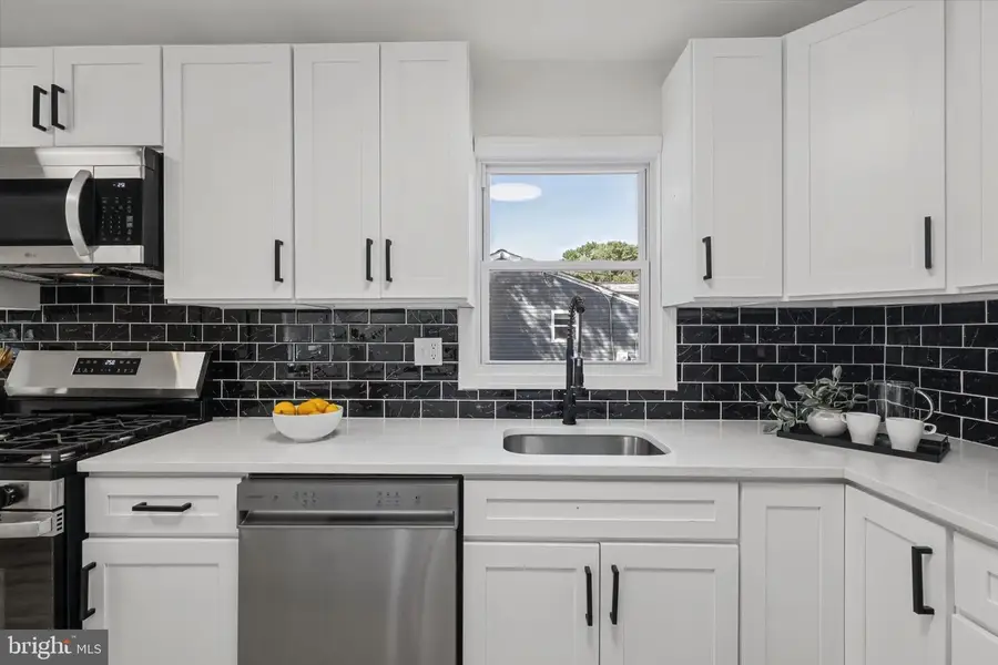 15 Penny Ln, Pasadena, MD 21122 - #3